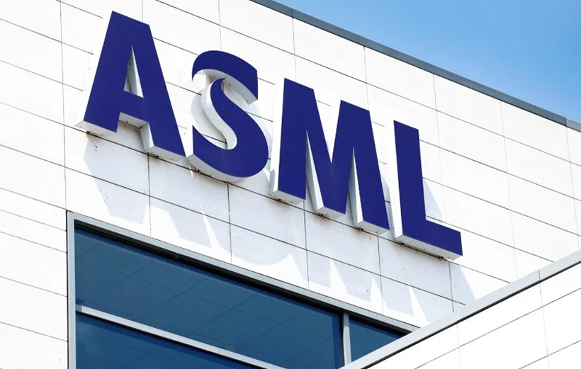 ASML to offer €20,000 retention bonus to staff through 2030